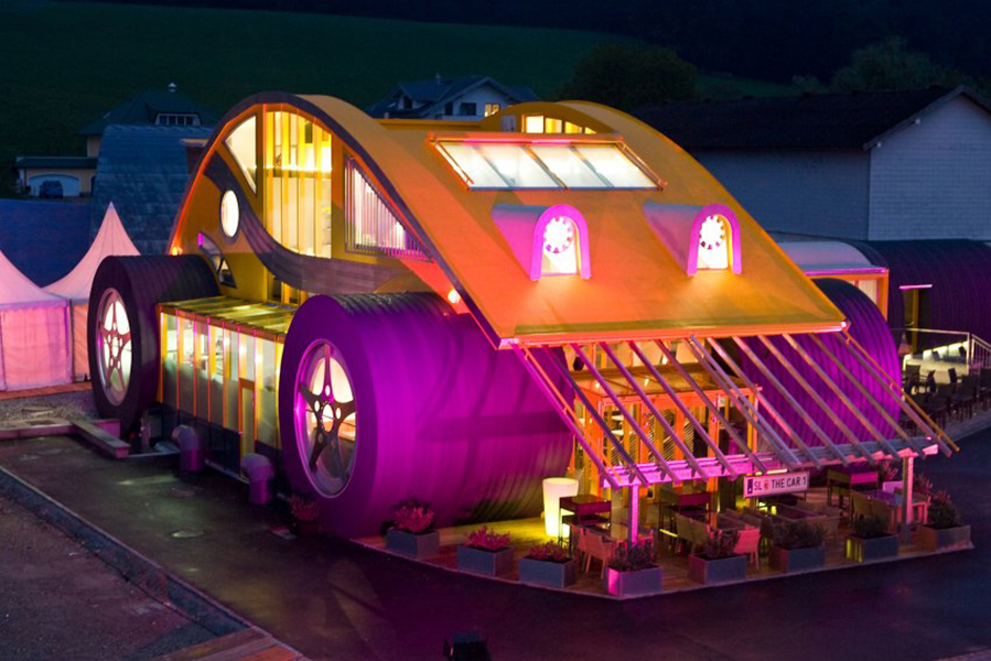 Top 14 most unusual houses in the market of 2014