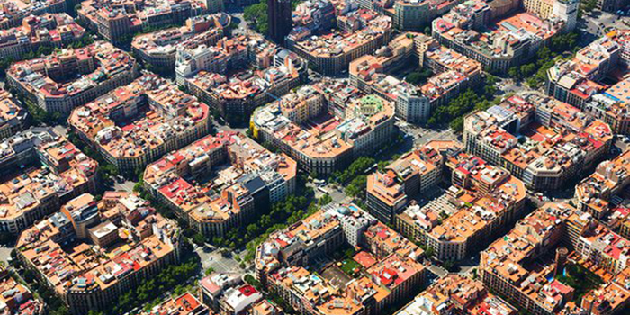 Las Supermanzanas: una solución para devolverle la calle a los peatones y ciclistas
