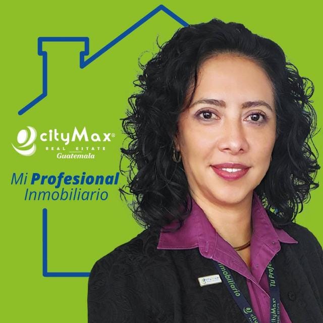 Lucia De la Rosa