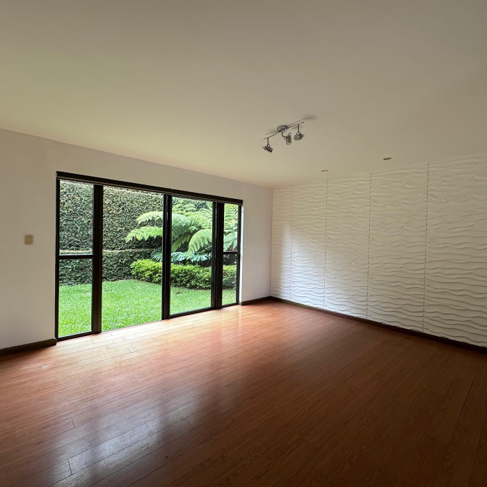 Residencia En Condominio De Muxbal En Renta o Venta - Foto 3 de 8