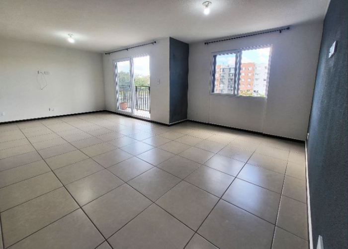 Apartamento En Venta En Zona 2, Parque San Angel - Foto 3 de 6