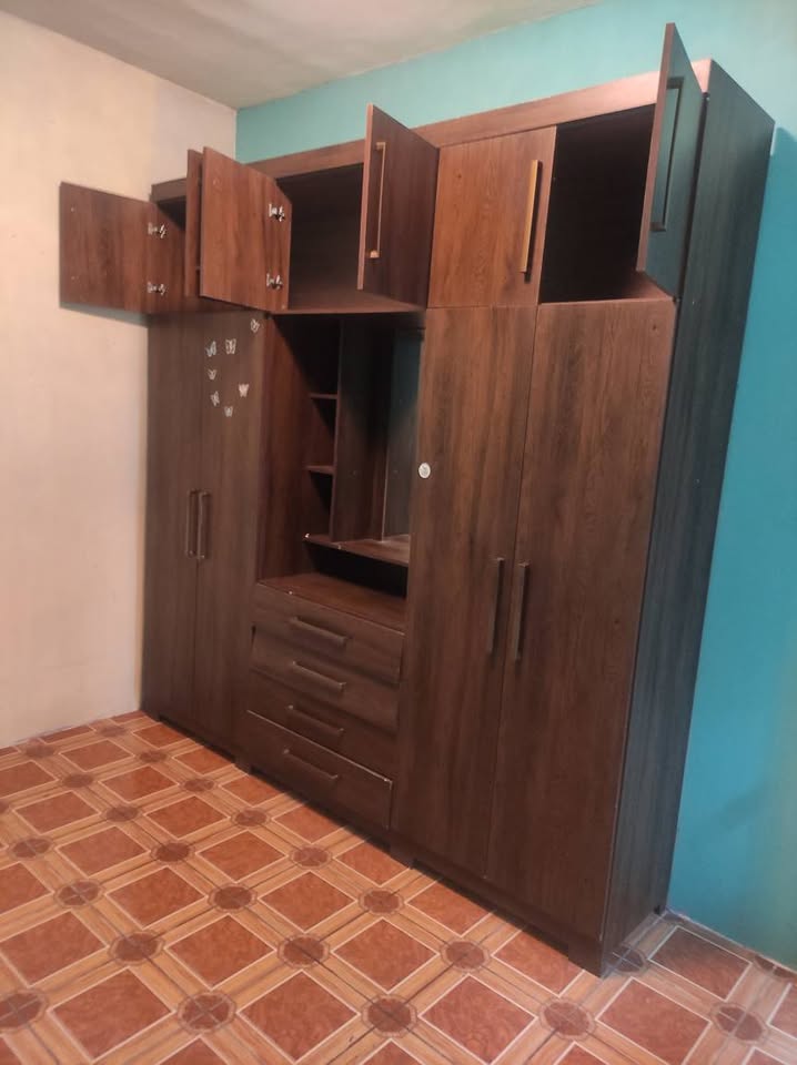 Casa De 3 Niveles En Venta - Foto 2 de 10