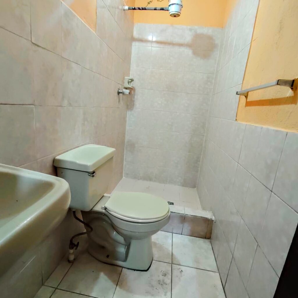 En Venta – Vendo Hermosa Casa De 3 Niveles - Foto 3 de 10