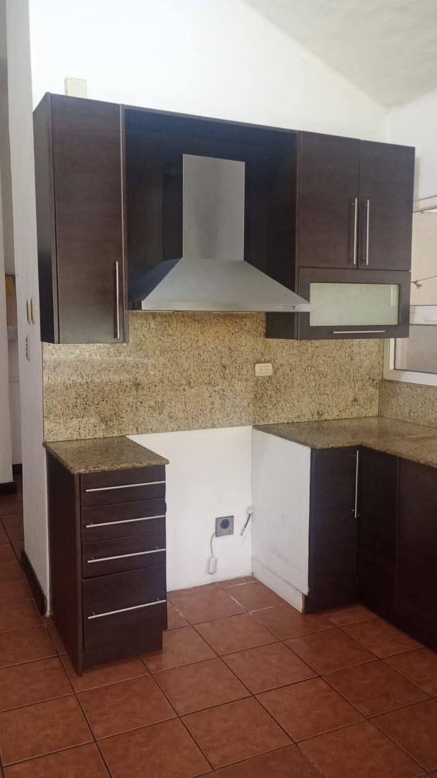 Se Renta Casa En Carretera A El Salvador