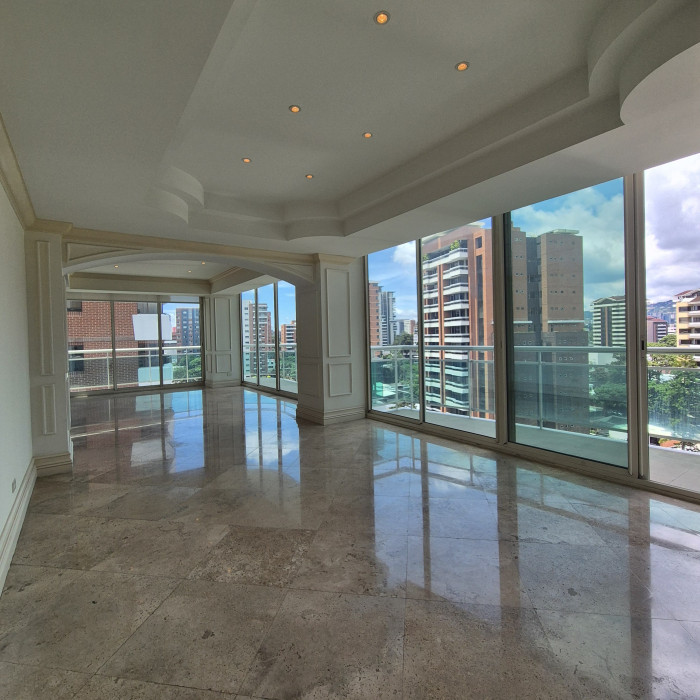 Apartamento Amplio En Renta / Alquiler En Zona 14 - Foto 3 de 6