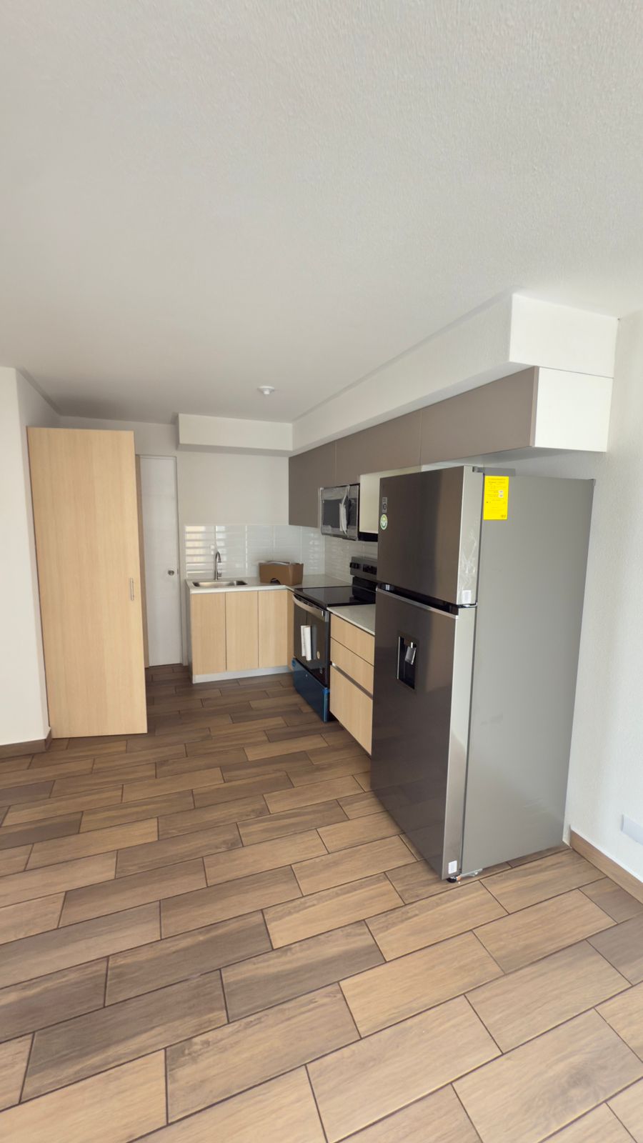 Se Renta Lindo Apartamento Nuevo En Zona 16