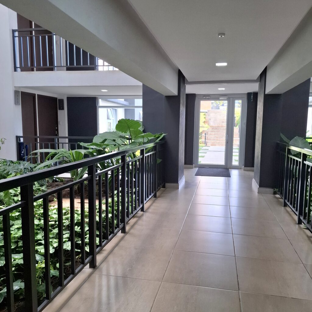 Apartamento En Renta y Venta En Zona 16 Senderos - Foto 2 de 8