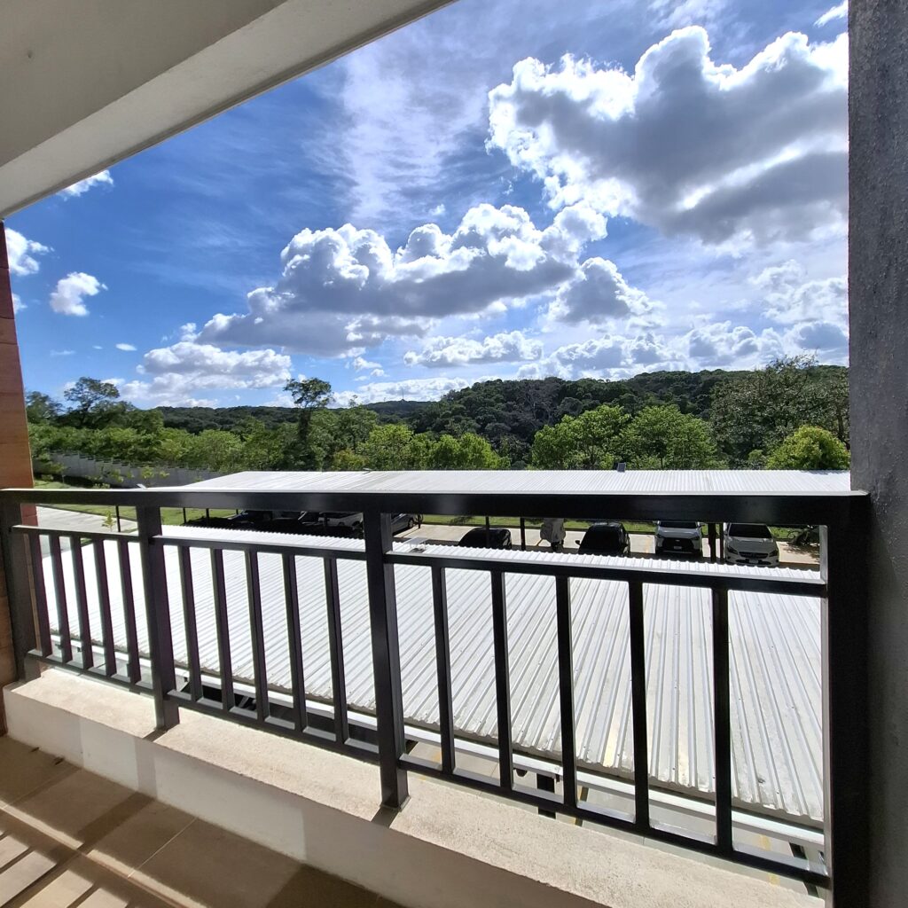 Apartamento En Renta y Venta En Zona 16 Senderos - Foto 3 de 8