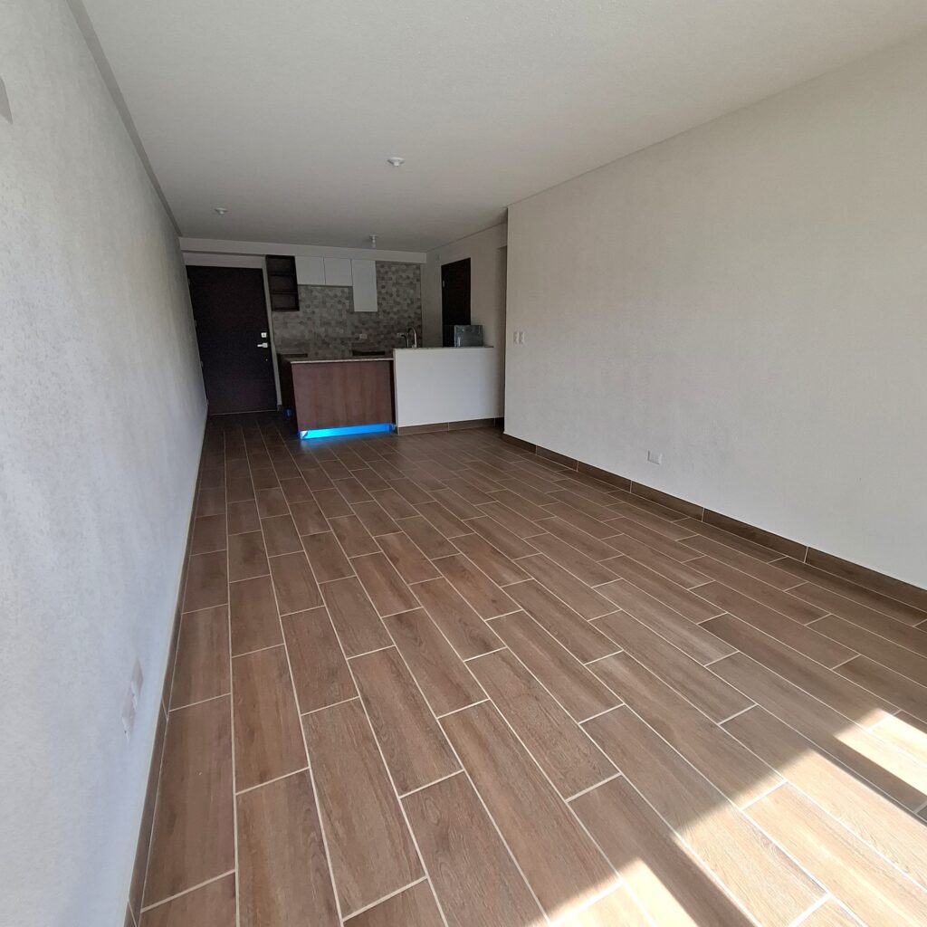 Apartamento En Renta y Venta En Zona 16 Senderos - Foto 4 de 8