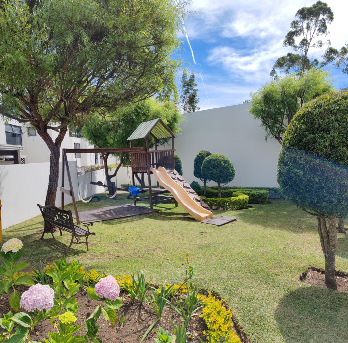 Hermosa Casa En Venta En Bosque Escondido Fraijanes - Foto 2 de 6