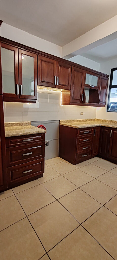 Hermosa Casa En Venta En Bosque Escondido Fraijanes - Vista principal de la propiedad