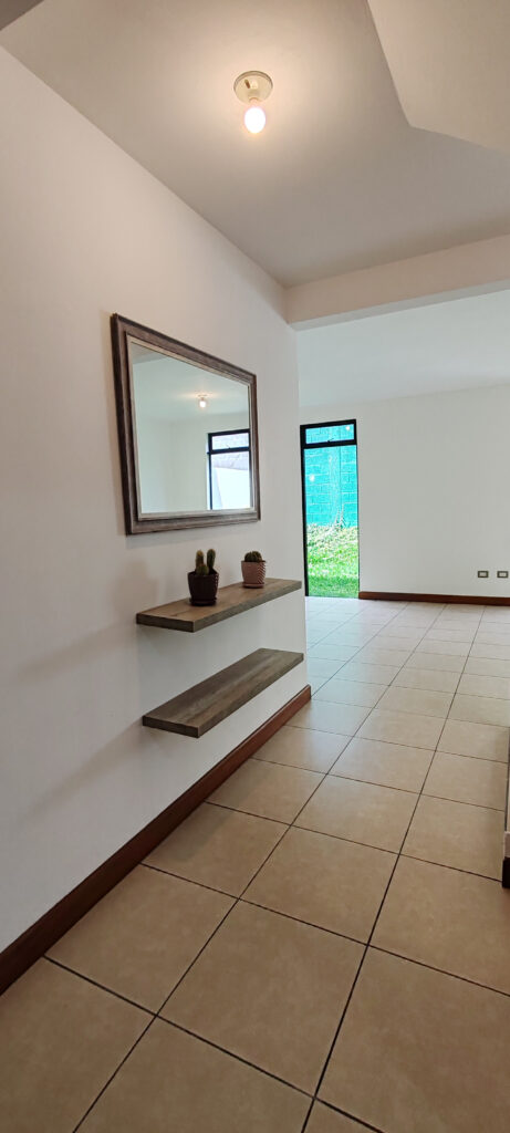 Hermosa Casa En Venta En Bosque Escondido Fraijanes - Foto 3 de 6