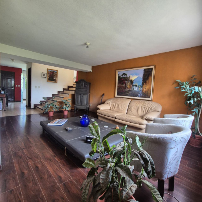 Casa En Venta En Condominio La Fontana De Fraijanes