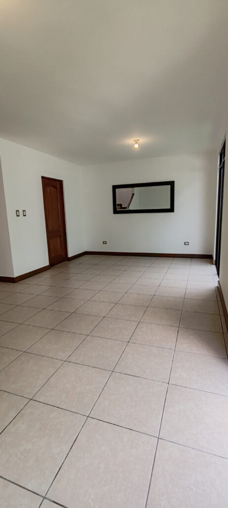 Hermosa Casa En Venta En Bosque Escondido Fraijanes - Foto 4 de 6