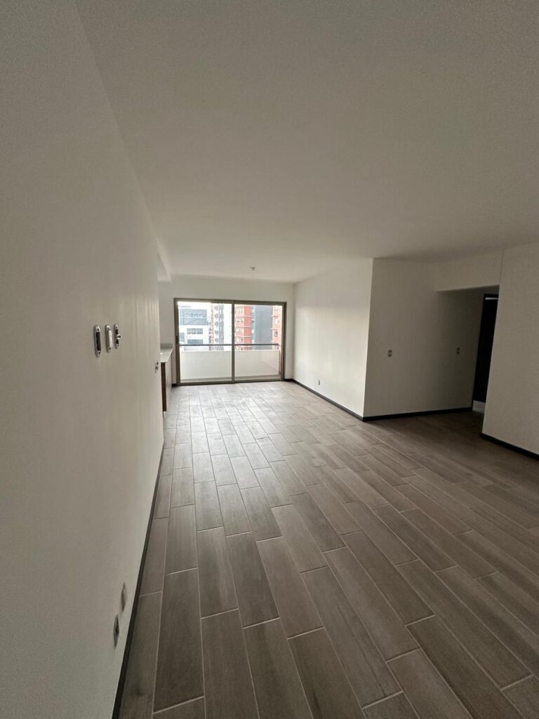 Apartamentos Exclusivos En Renta En La Zona 14, Sector La Villa - Vista principal de la propiedad