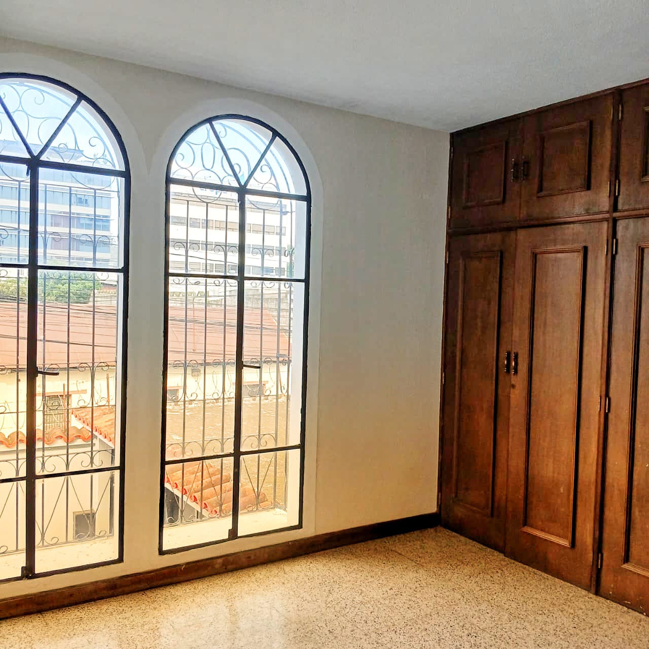 Casa Comercial En Renta En Zona 13