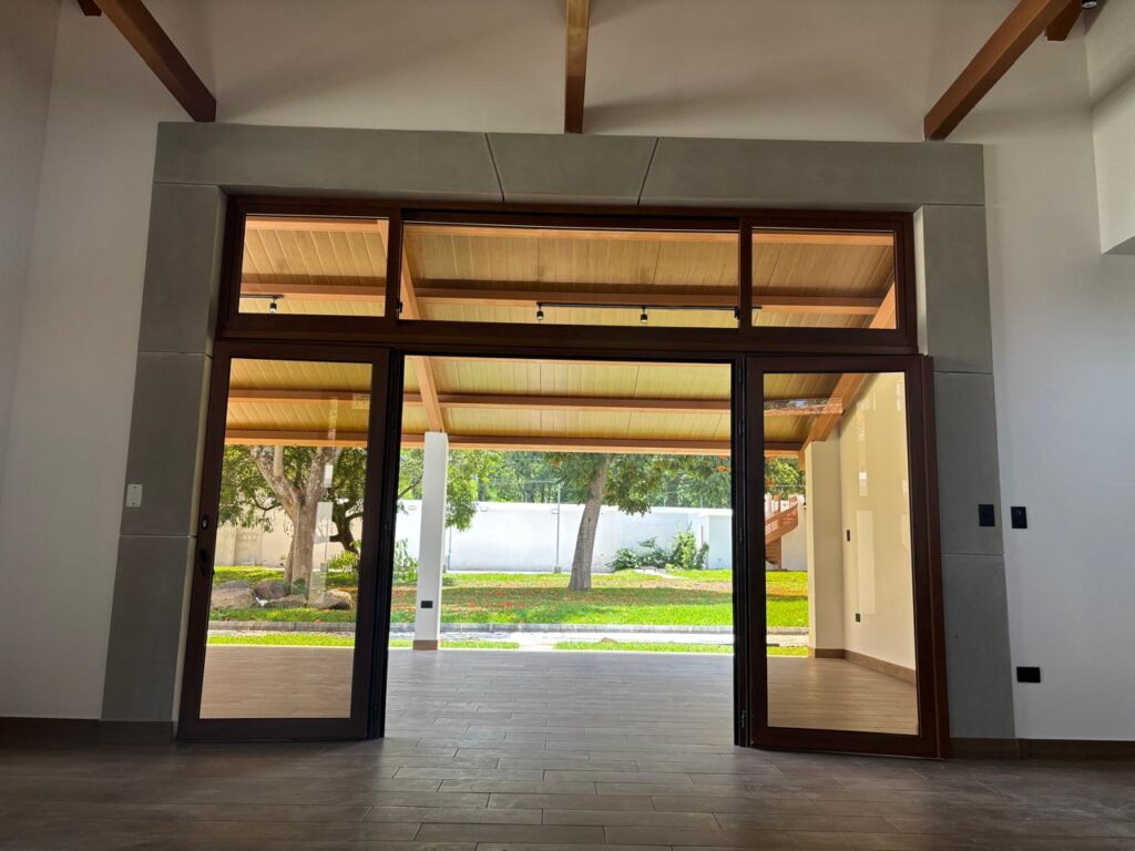 Casa En Renta En Condominio Exclusivo Villas De Duero A 5 Mins. De Antigua - Foto 3 de 9