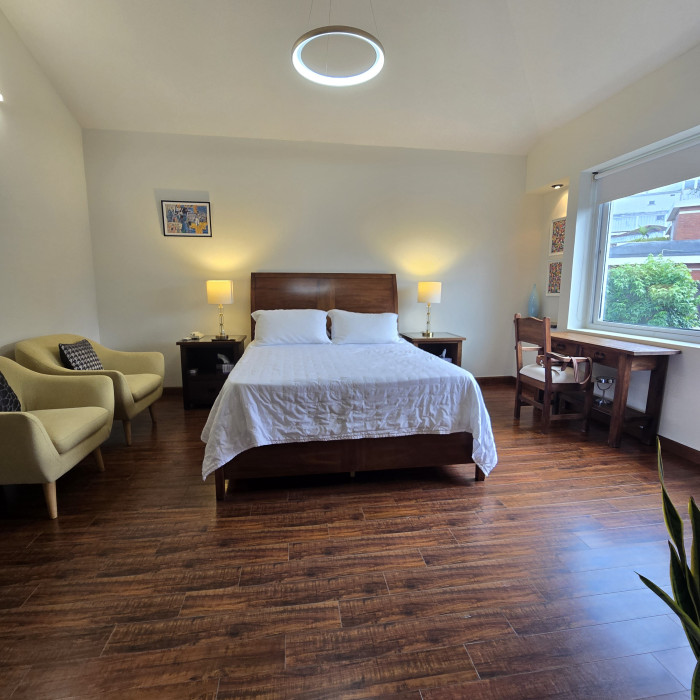 Hermosa Casa En Renta De 3 Niveles En Zona 16 La Montaña - Foto 4 de 6