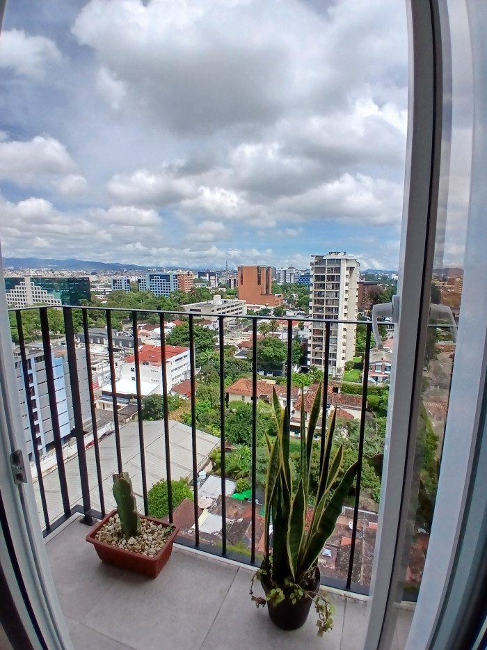 En Alquiler – Amueblado En Zona Turística