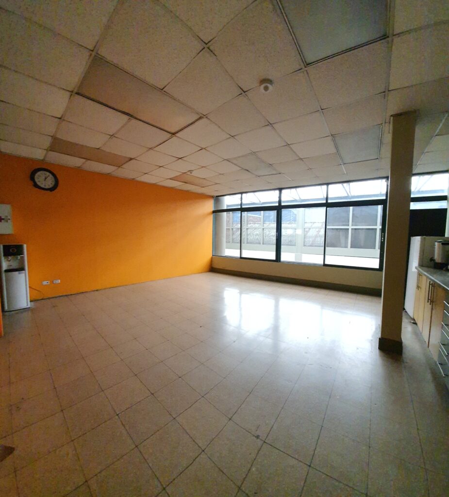En Renta Oficina En La Zona 13 - Foto 5 de 6