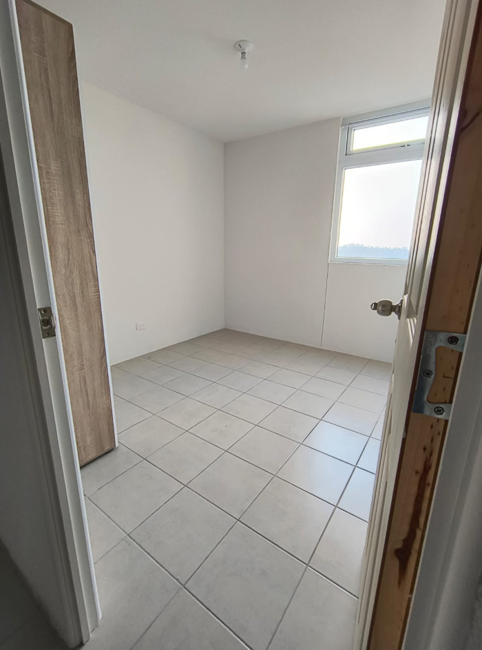 Alquiler De Apartamento En Edificio Anillo Periférico - Foto 5 de 5