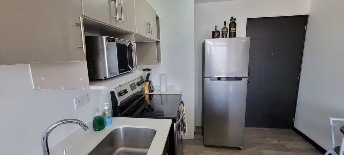 Apartamento Amueblado En Venta En Zona 12 - Foto 2 de 8