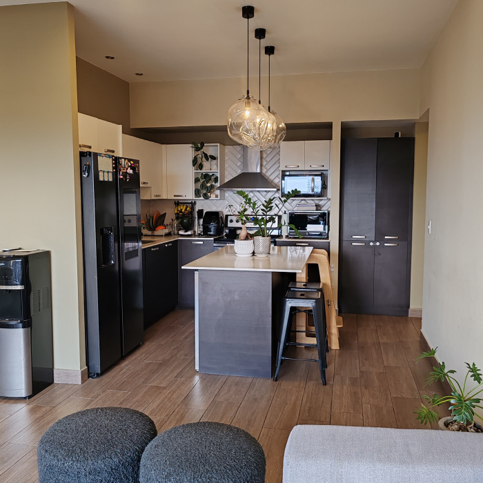 Apartamento En Venta 3 Habitaciones Nivel Alto Zona 11 - Foto 2 de 15