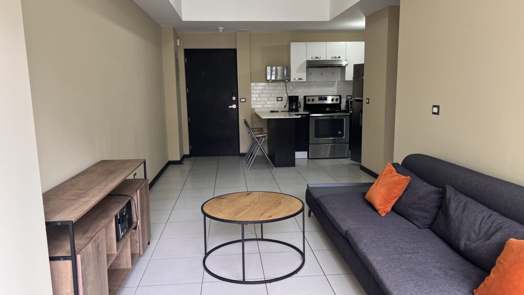 Alquiler De Apartamento Amueblado En Zona 4 De Mixco, Vistas De La Floresta - Vista principal de la propiedad