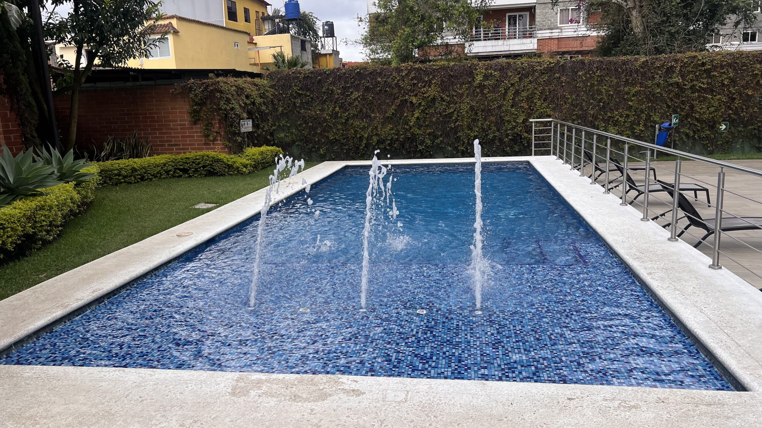 Alquiler De Apartamento Amueblado En Zona 4 De Mixco, Vistas De La Floresta