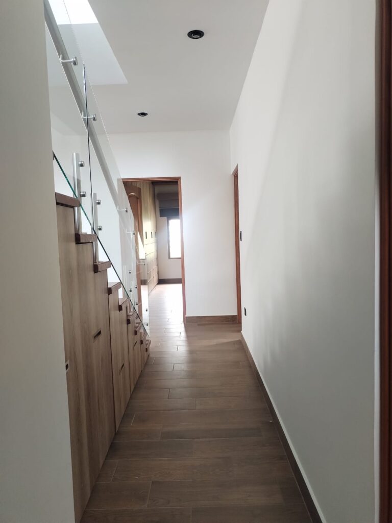 En Alquiler – Rento Linda Casa Nueva En San Pedro El Alto. - Foto 3 de 5