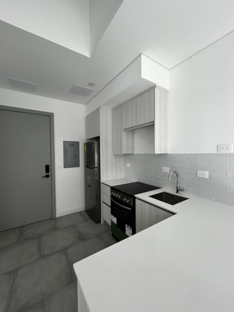 Apartamento En Renta En Zona 16, Ciudad De Guatemala - Vista principal de la propiedad