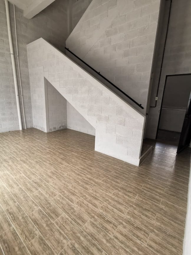 Ofibodega En Venta Zona 1 Mixco 769.20 M² $799,000 - Foto 4 de 9