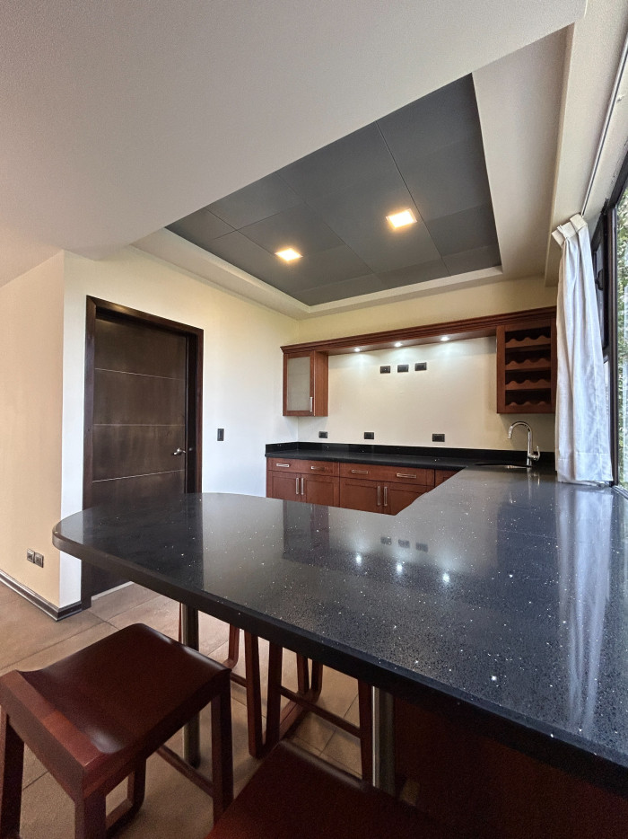 Casa En Venta O Renta En Zona 13, Ciudad De Guatemala - Foto 3 de 10
