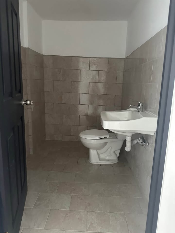 ¡impulsa Tu Negocio, Locales Comerciales En Renta–plaza Pinabetes! - Foto 4 de 11