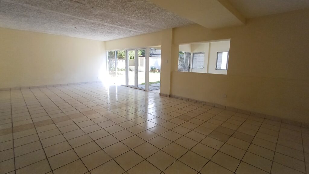 Casa Comercial En Renta En Zona 15 - Foto 5 de 14
