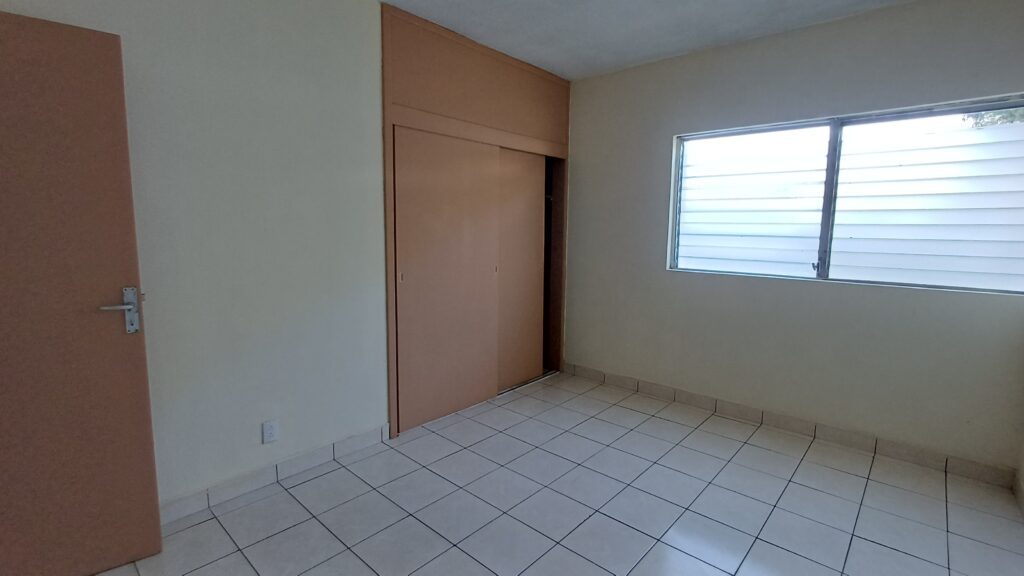 Casa En Renta Con Potencial Comercial – Zona 15 Vh2 (fuera De Garita) - Foto 4 de 15