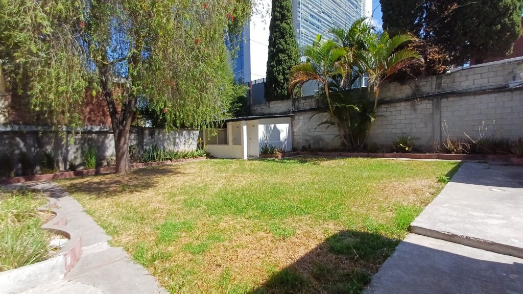 Casa Comercial En Renta En Zona 15 - Foto 3 de 14