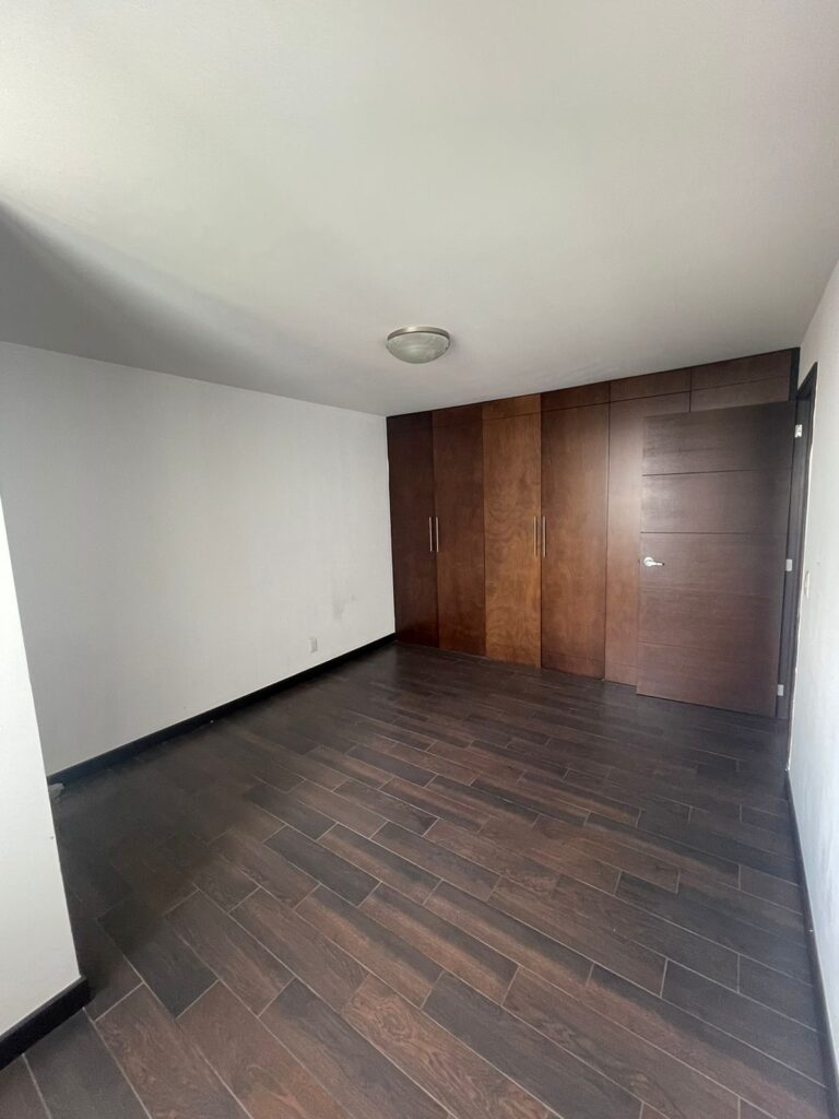 Apartamento En Renta En Zona 14 - Foto 4 de 11