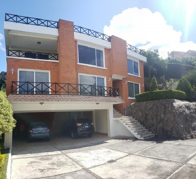 Hermosa Casa En Venta En San Lazaro Zona 15