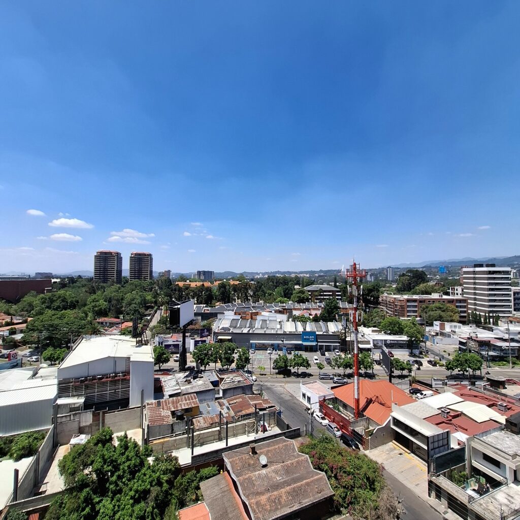 Hermoso Apartamento De 2 Habitaciones En Venta En Zona 10 - Vista principal de la propiedad