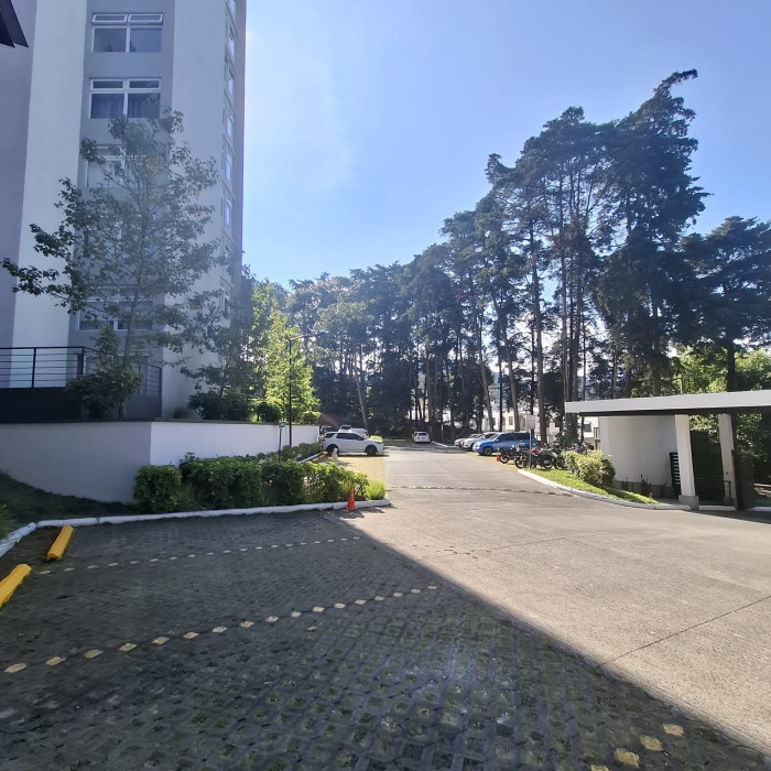 Apartamento Con Jardín En Villas Granada Premium Venta Zona 10 - Foto 5 de 9