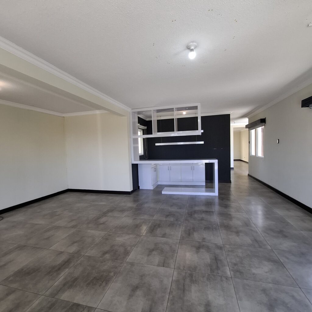 En Venta Casa De 4 Habitaciones En Cañadas Del Encinal - Foto 3 de 7