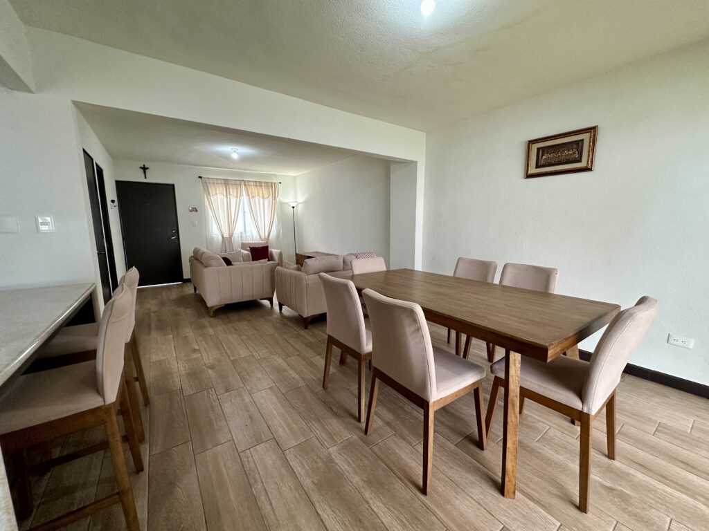 Casa Semi Amueblada En Venta En San José Pinula - Foto 3 de 15