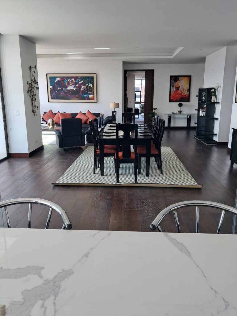 Apartamento En Renta Amoblado o Venta Sin Muebles - Foto 3 de 15