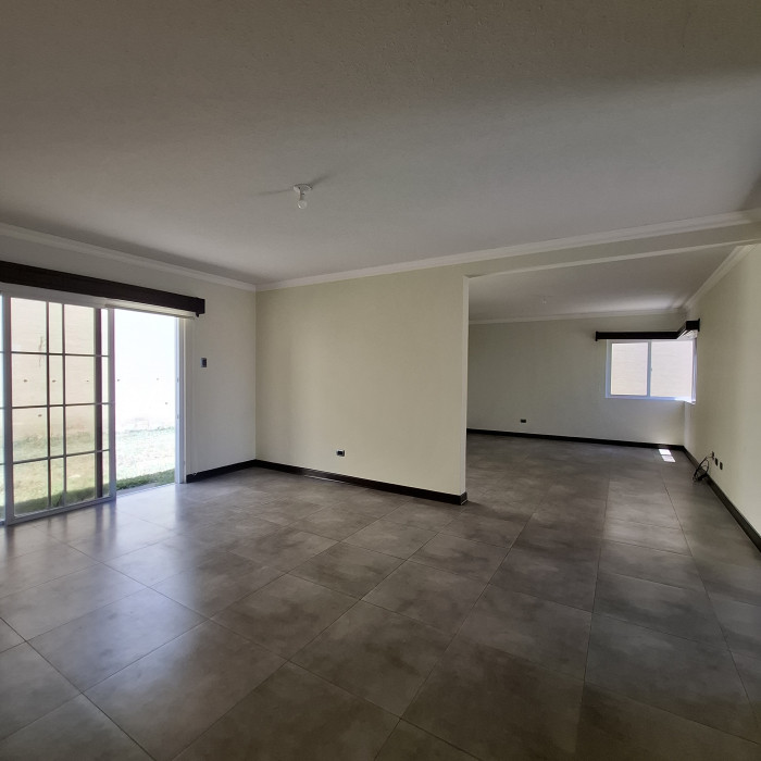 Casa De Venta En Cañadas Del Encinal, Zona 7 De Mixco - Foto 5 de 15