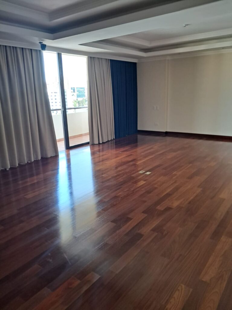 Apartamento En Venta Zona 14 - Foto 3 de 11