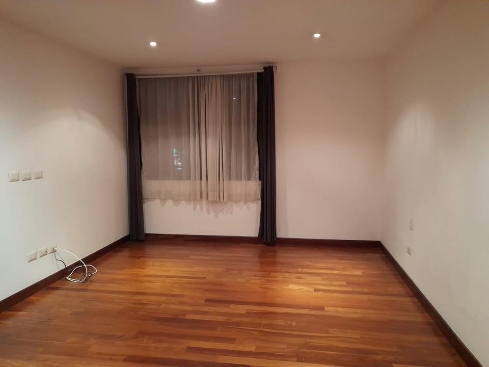 Apartamento En Venta Zona 10 - Foto 2 de 10