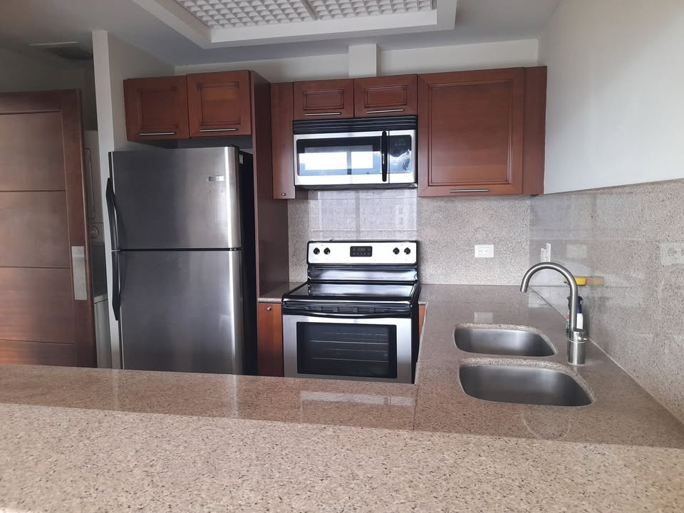 Apartamento En Venta Zona 10 - Foto 4 de 10