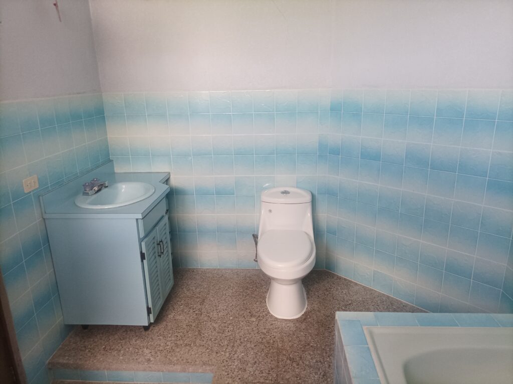 Venta De Casa En Pinares De San Cristobal Zona 8 De Mixco - Foto 4 de 8
