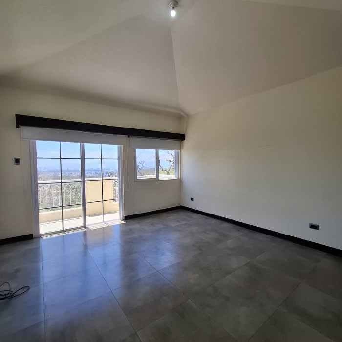 Casa De Venta En Cañadas Del Encinal, Zona 7 De Mixco - Foto 3 de 15